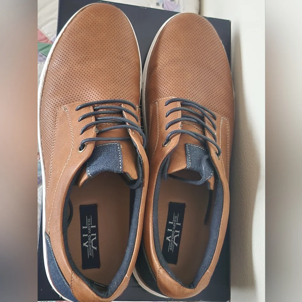 Ashford Hayes Oxfords Size 9.5 M